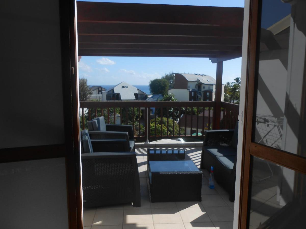Case Beaoel Saint-Gilles-les Bains Exterior foto